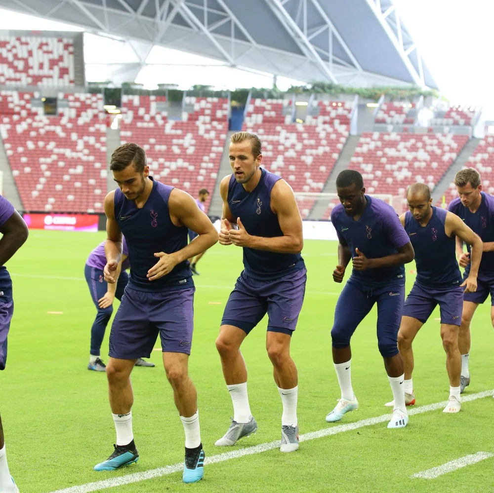 harry kane of tottenham training