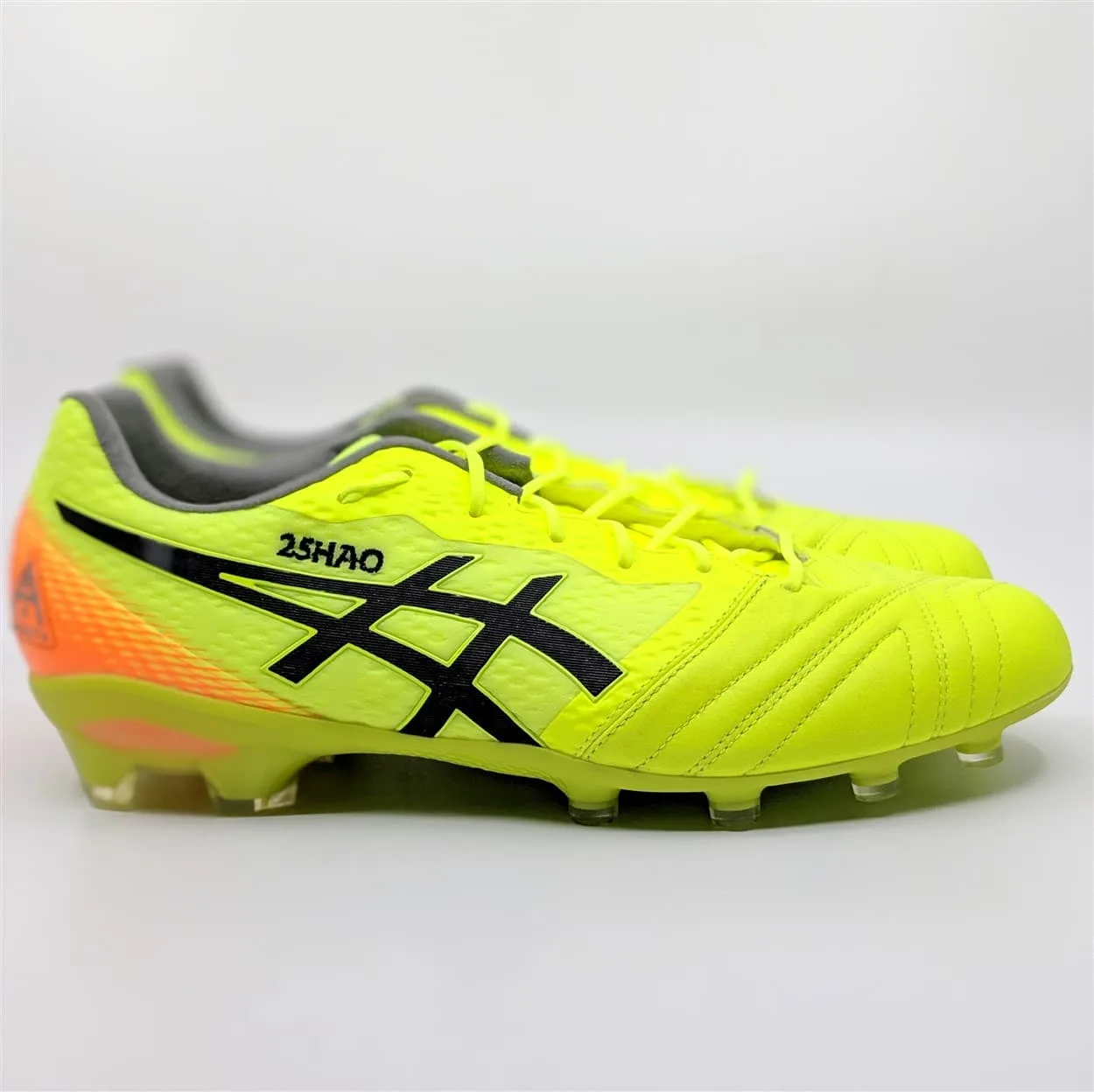 ASICS Ultrezza AI